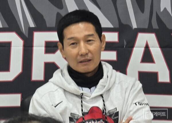 한국시리즈 1차전에서 승리한 염경엽 감독. (사진=더게이트 황혜정 기자)