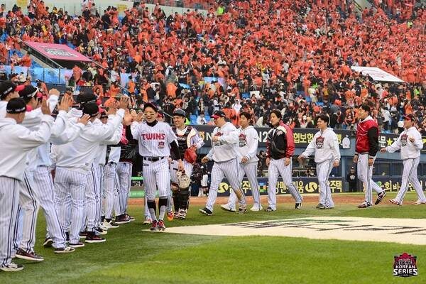 LG는 한국시리즈 1차전을 가져오며 유리한 고지를 선점했다. (사진=LG)