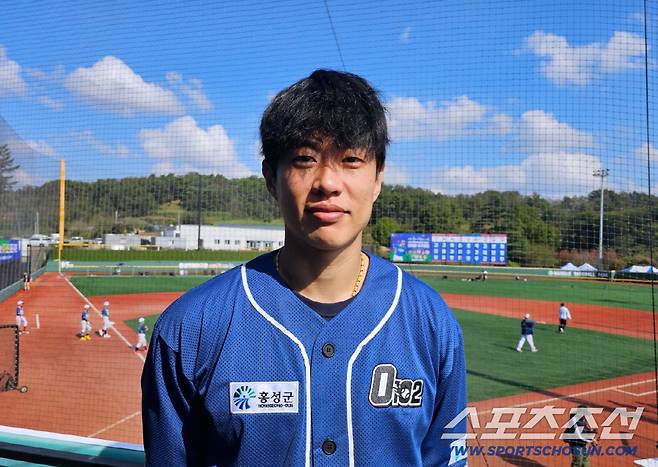 25일  '2025 제3회 홍성군과 함께하는 김태균 야구캠프'에  참가한 송성문. 홍성=이종서 기자