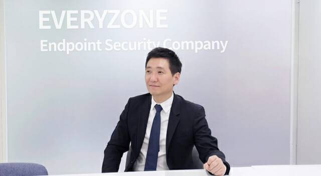 홍승균 에브리존 대표가 회사 현황과 비전을 설명하고 있다.