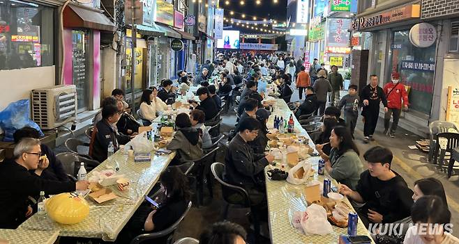 &nbsp;‘2025 원주만두축제’는 ‘원주 하면 만두, 만두 하면 원주’란 이미지를 각인시켰다. 윤수용 기자