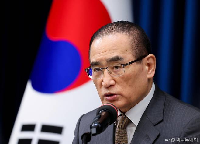 [서울=뉴시스] 고범준 기자 = 위성락 국가안보실장이 24일 서울 용산 대통령실 청사에서 ASEAN 순방 및 APEC 정상회의 일정 관련 브리핑을 하고 있다. (대통령실통신사진기자단) 2025.10.24. bjko@newsis.com /사진=류현주