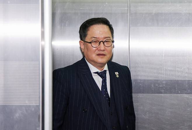 '김건희 특검' 새 특별검사보로 김경호, 박노수 변호사가 26일 임명됐다. 사진은 김경호 변호사가 지난 9일 오후 서울 서초구 순직해병특검(특별검사 이명현) 사무실로 경북경찰청 수사 결론(임성근 전 해병대 1사단장 불송치)에 대한 참고인 조사를 받기 위해 출석하는 모습. /사진=뉴스1