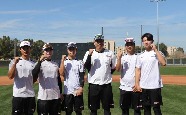 스프링캠프에서 이영빈, 박민호, 구본혁, 김현수, 문보경, 김영우 등 6명이 각 부문 수훈선수로 이름을 올렸다(사진=LG)