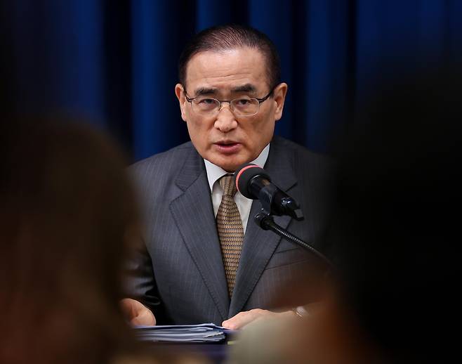 위성락 국가안보실장이 24일 서울 용산 대통령실 청사에서 ASEAN 순방 및 APEC 정상회의 일정 관련 브리핑을 하고 있다./뉴시스