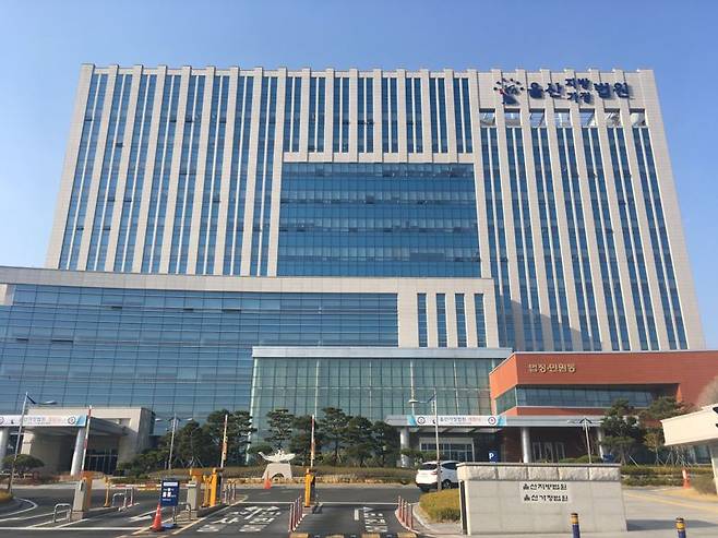 4세 아동 응급실 뺑뺑이 끝에 숨져.. 치료 거부 의