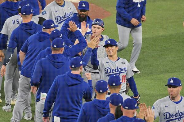 ▲ 1승1패, 팽팽한 상황에서 LA로 이동해 만나는 토론토 블루제이스와 LA다저스. ⓒ연합뉴스/AP/EPA/REUTERS