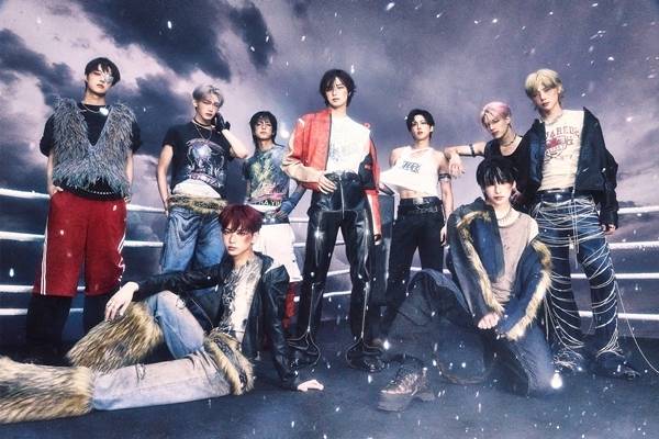 28일 오후 ‘하이브 글로벌 그룹’ &TEAM(앤팀)의 한국 미니 1집 ‘Back to Life’ 미디어 쇼케이스가 진행된다.