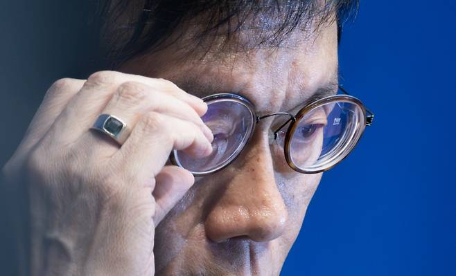 이창용 한국은행 총재가 23일 오전 서울 중구 한국은행에서 열린 금융통화위원회 본회의 후 기자간담회를 하고 있다./사진=뉴시스