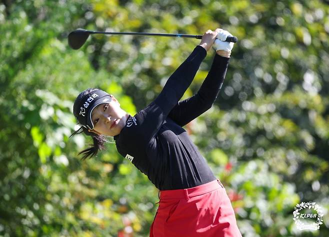 2025시즌 KLPGA 투어가 종착역을 향하고 있는 가운데 유현조는 10월 30일 시작하는 S-OIL 챔피언십 결과에 따라 최종전에 앞서 대상 수상을 조기 확정할 수 있다. 사진제공 | KLPGA