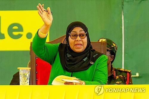 사미아 술루후 하산 탄자니아 대통령 [AP 연합뉴스 자료사진. 재판매 및 DB 금지]