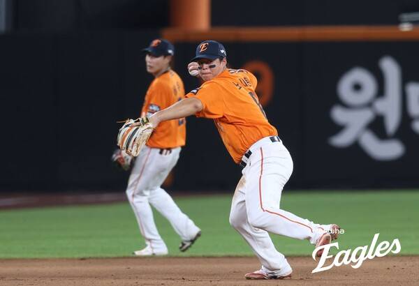 수비하는 노시환. ⓒ한화 이글스