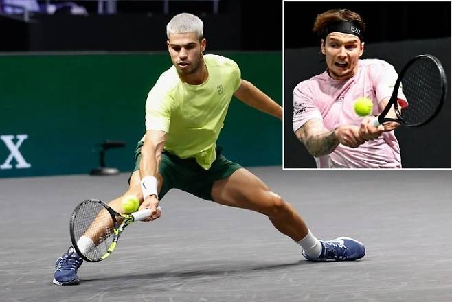 코트 스피드에 불만을 나타낸 알카라스와 부블릭(작은 사진)