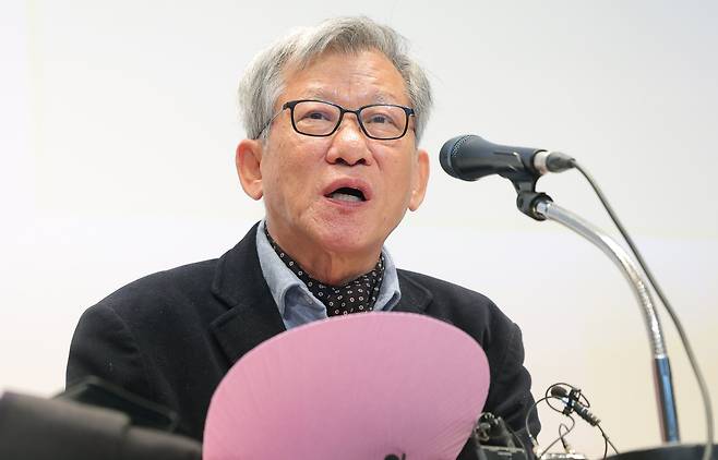 유홍준 국립중앙박물관장이 28일 서울 용산 국립중앙박물관 기자간담회에서 발언하는 모습. /뉴스1