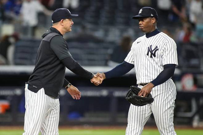 아롤디스 채프먼이 친정팀 뉴욕 양키스에 대한 강한 불만을 표했다. 사진은 과거 양키스에서 활약했던 채프먼의 모습. /사진=로이터