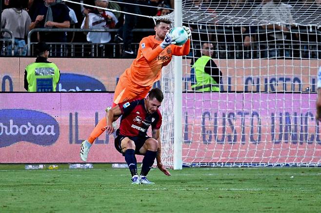 [칼리알리=AP/뉴시스] 이탈리아 프로축구 세리에A 인터 밀란의 조제프 마르티네스. 2025.09.28.