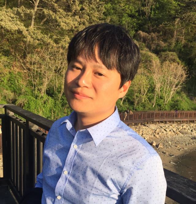 올해 요산김정한창작상 소설 부문 수상자인 정재운 소설가. 부산일보DB