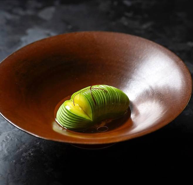 메뉴 '애호박, 두부장, 킹크랩'/아토믹스