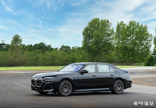 BMW 740i 및 750e xDrive M 스포츠 스페셜 에디션. BMW 코리아 제공