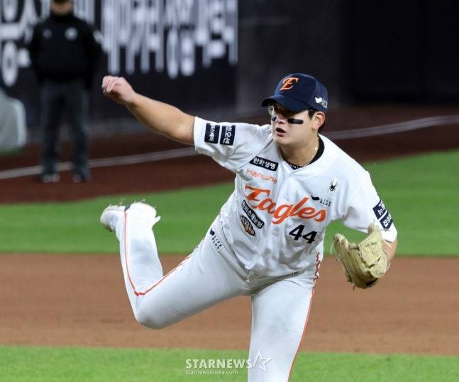 김서현이 LG전 9회초 역투를 펼치고 있다. /사진=강영조 선임기자