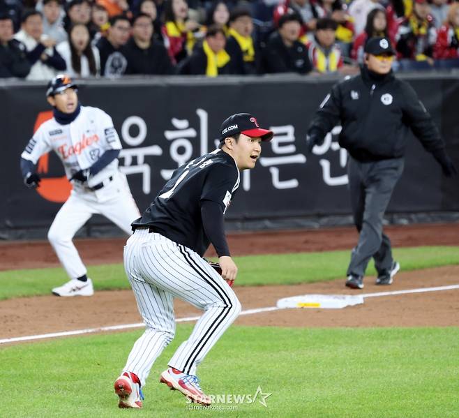 [한번에쓱]추가실점 빌미가 된 '7회말 실책' 문보경