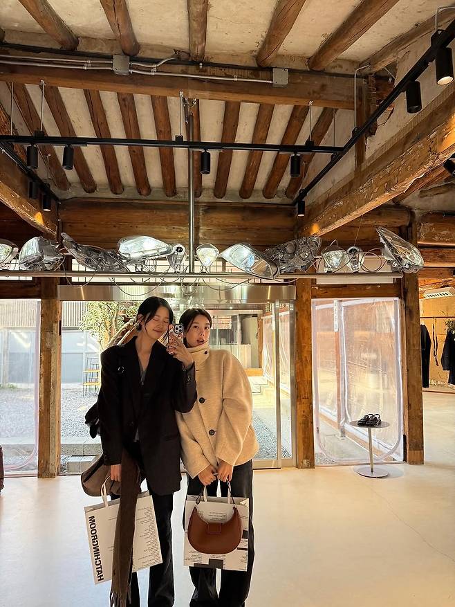 권은비, 김민주