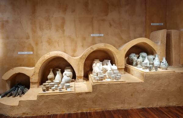 김해분청도자박물관 전통 가마 모형.