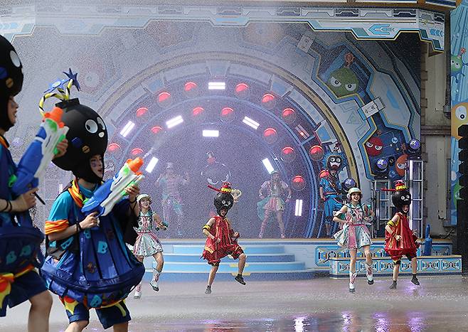 경기 용인시 처인구 에버랜드에서 여름축제 '워터 페스티벌(Water Festival)' 리허설이 진행되고 있다. 2025.6.1 (ⓒ뉴스1, 무단 전재-재배포 금지