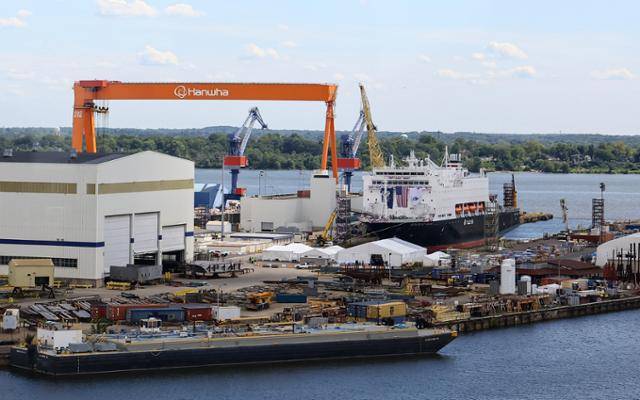 8월 26일 미국 펜실베이니아주 필라델피아의 한화 필리조선소에 미국 해양청이 발주한 국가안보 다목적선 '스테이트 오브 메인'이 정박해 있다. 필라델피아=뉴시스