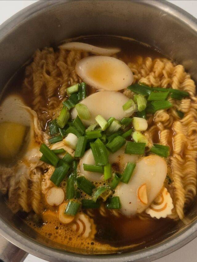 미미가 라면을 인생에 비유하며 웃음을 자아냈다. / 미미 인스타그램