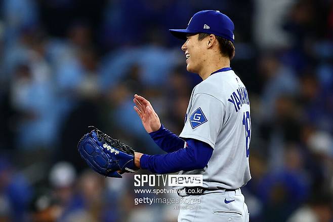 ▲ 월드시리즈 6차전에 LA 다저스의 운명을 걸고 등판하는 야마모토 요시노부