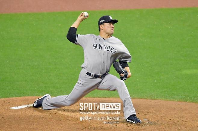 ▲ 야마모토는 자신 이전 아시아 최고의 빅게임 피처였던 다나카 마사히로의 임팩트를 뛰어 넘는 성적을 거뒀다