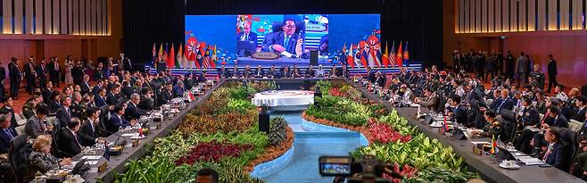 1일 말레이시아 쿠알라룸푸르에서 아세안 확대 국방장관회의가 열리고 있다./국방부 제공