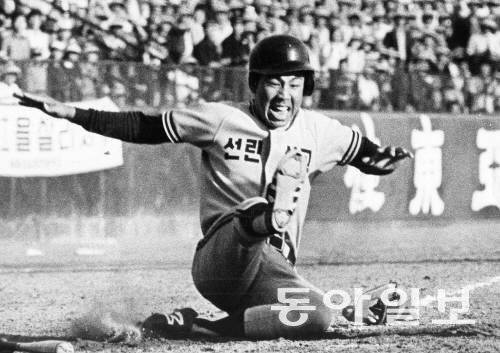 선린상고 시절의 김건우의 파이팅 넘치는 플레이 모습. 동아일보 DB