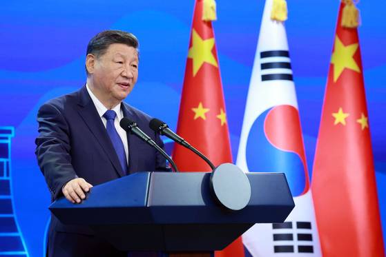 시진핑 중국 국가주석이 1일 오후 경북 경주의 소노캄 호텔에서 열린 한·중 국빈 만찬에서 만찬사를 하고 있다. 전민규 기자