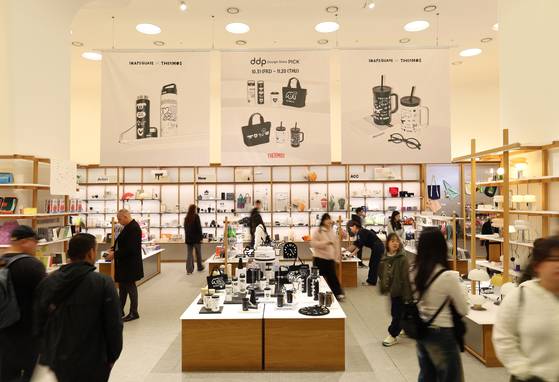 서울DDP스토어 내부.[제공 서울디자인재단]