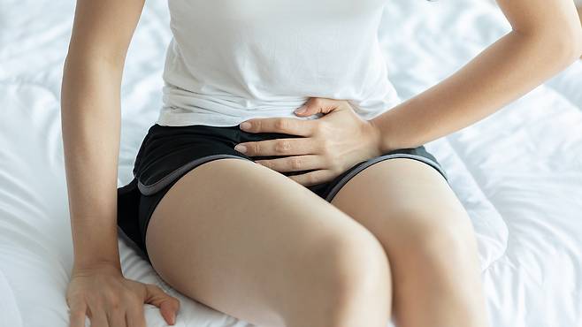 과도한 세정, 습한 환경은 질 내 유익균의 적이므로 피하는 것이 좋다｜출처: 클립아트코리아