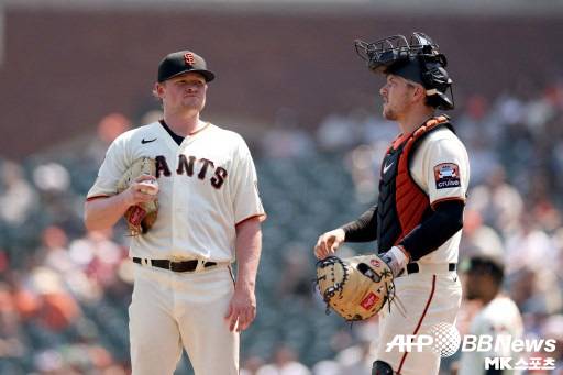 샌프란시스코 배터리 웹과 베일리는 함께 황금장갑을 받았다. 사진=ⓒAFPBBNews = News1