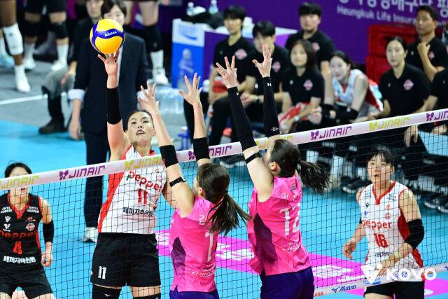 페퍼저축은행 시마무라./KOVO