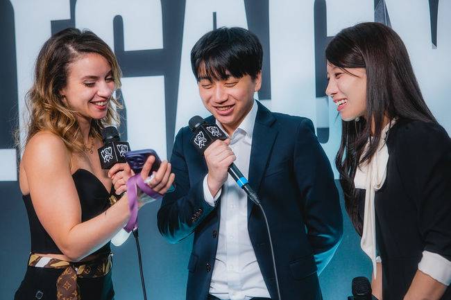 라이엇게임즈 플리커.