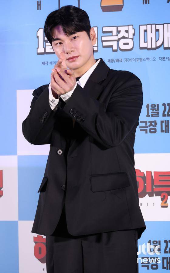 15일 오후 서울 CGV아이파크몰점에서 영화 '히트맨2' 언론시사회가 열렸다. 최원섭 감독 배우 권상우, 정준호, 이이경, 황우슬혜, 김성오가 참석했다. 박세완 엔터뉴스팀 기자 park.sewan@jtbc.co.kr (콘텐트비즈니스본부)