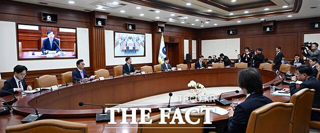 구윤철 부총리 겸 기획재정부 장관이 모두발언을 하고 있다.