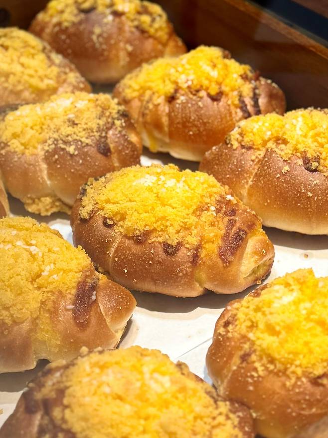 백희제과 바삭옥수수 소금빵. 사진=박소윤