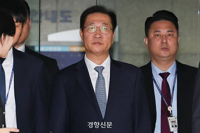 12·3 불법계엄에 가담한 혐의를 받는 박성재 전 법무부 장관이 지난달 14일 구속 전 피의자 심문(영장실질심사)을 마친 뒤 서울 서초구 서울중앙지법을 나서고 있다. 성동훈 기자