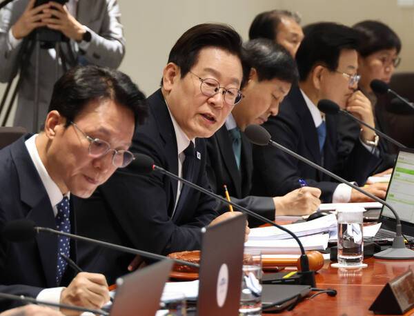 이재명 대통령이 4일 용산 대통령실에서 열린 국무회의에서 발언하고 있다. 연합뉴스