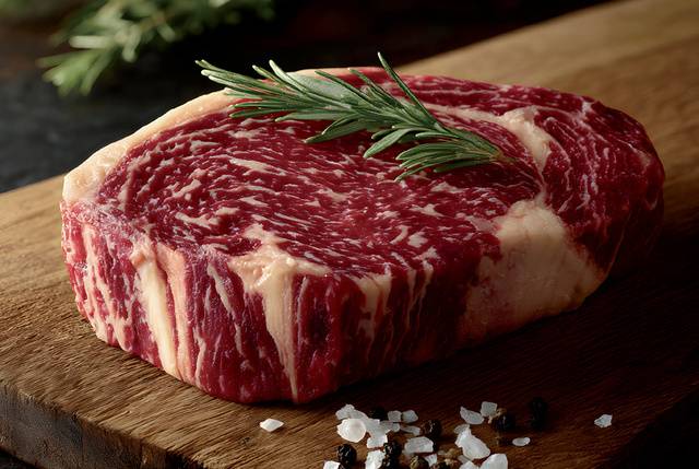 근내지방(마블링) 지수가 높은 한우고기가 체지방 감소 및 심혈관 건강 개선에 긍정적인 효과가 있는 것으로 나타났다.