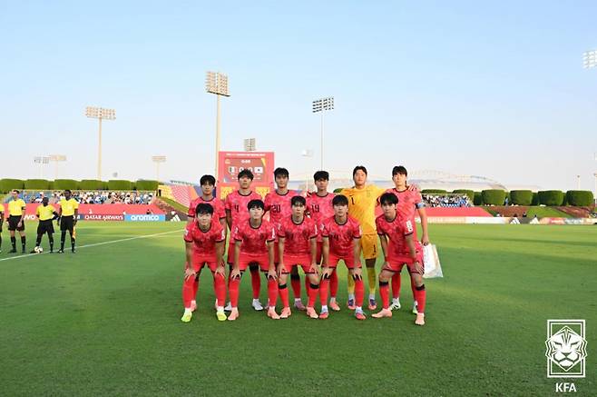멕시코와의 경기에 선발 출전한 U-17 대표팀 11명의 모습. 사진=KFA