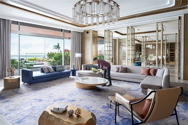 호텔은 바다 전망의 프라이빗 풀, 정원 발코니를 갖춘 럭셔리 프라이빗 빌라 3곳을 갖추고 있다