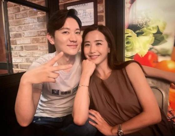김정근, 이지애 /사진=이지애 SNS