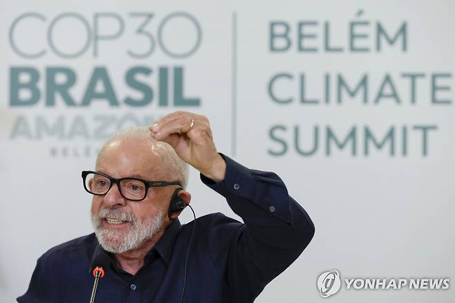 4일(현지시간) 외신 기자회견하는 브라질 룰라 대통령 [벨렝 EPA=연합뉴스. 재판매 및 DB 금지]